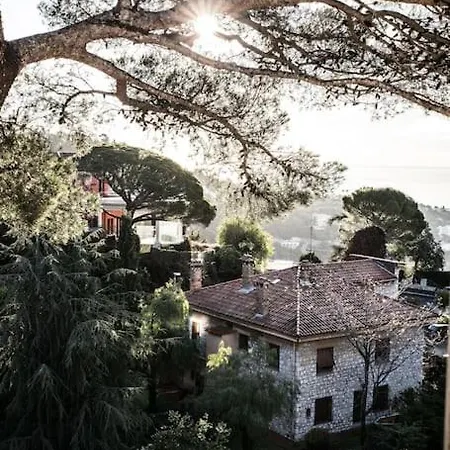 Welcoming Large With Panoramic View Over Sur Mer And Cap Ferrat.