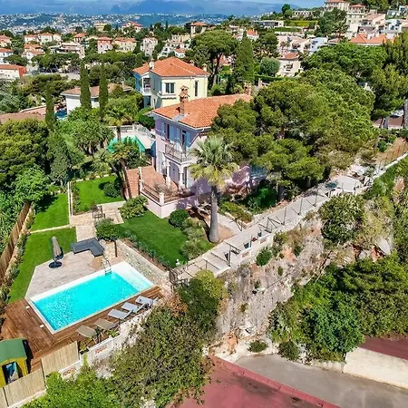 Welcoming Large With Panoramic View Over Sur Mer And Cap Ferrat.